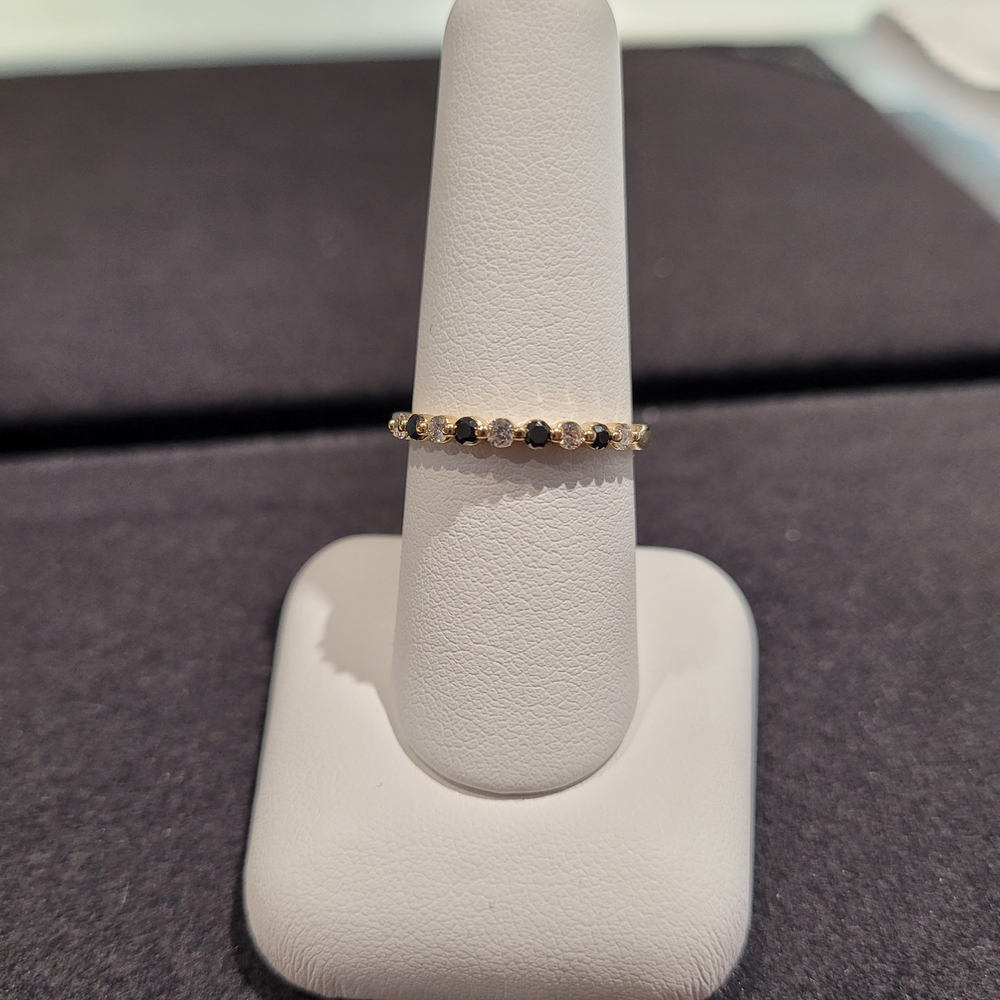 Elegant Gold, White and Black Diamond Ring